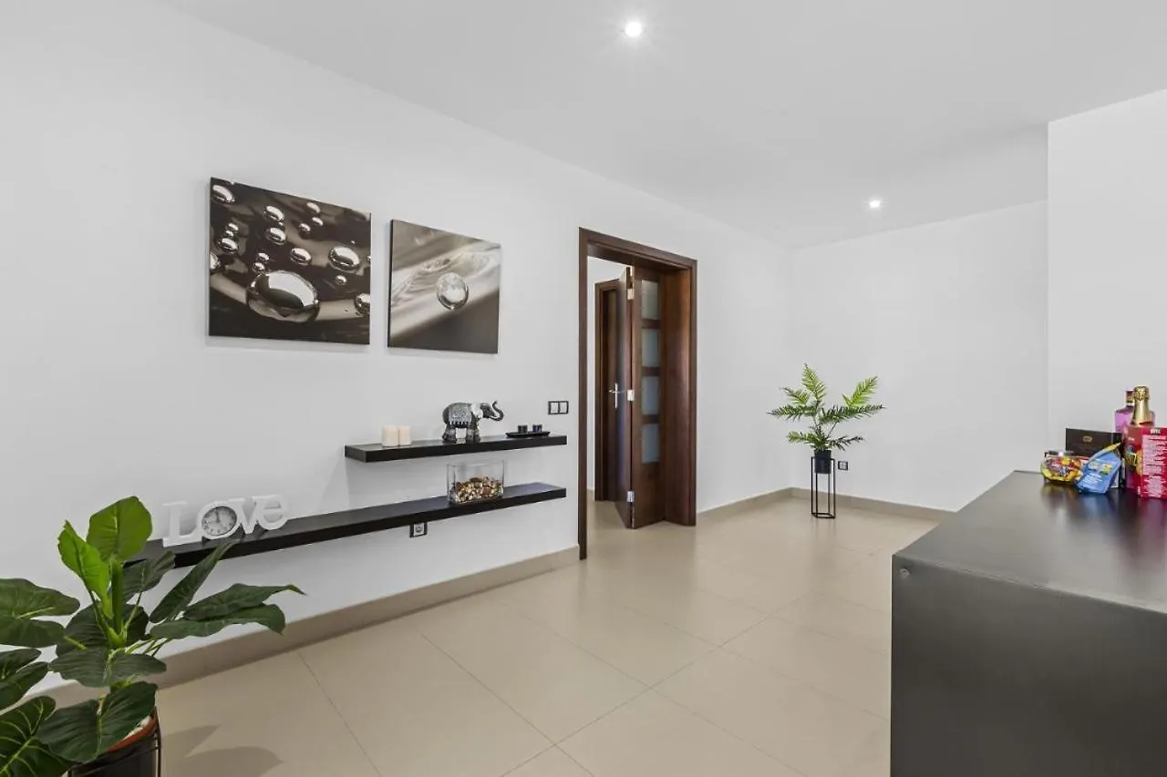 Casa Airalba Villa Tias 0*,